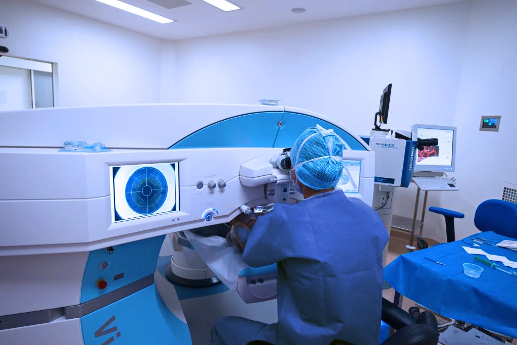 opération LASIK pour la vision prix